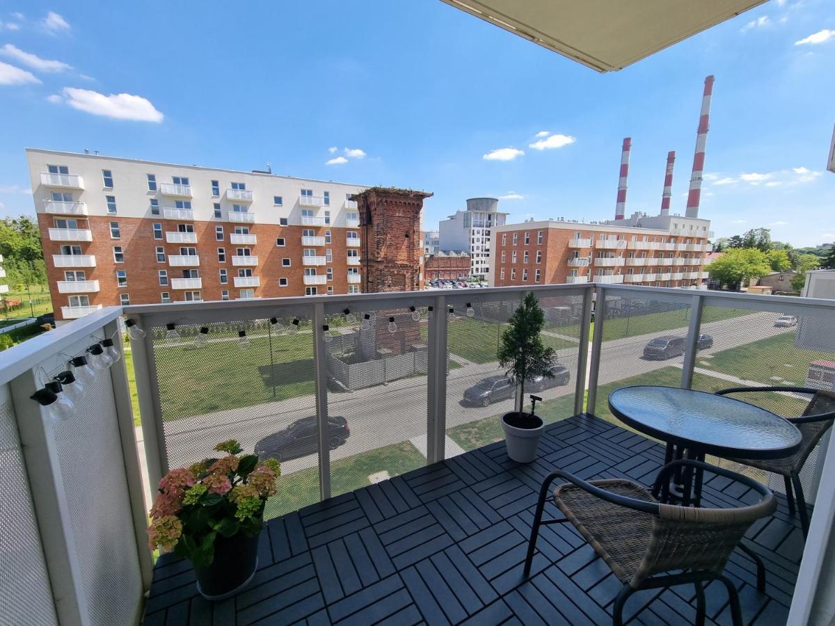 Apple Apartments - Wroblewskiego Prywatne Miejsce Parkingowe Łódź Esterno foto